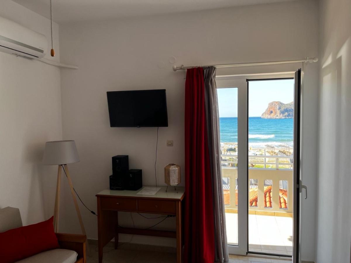 Michael Apartments Agia Marina Exterior foto
